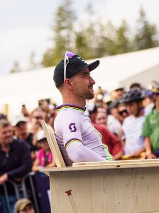 Nino Schurter Ends His Career And Says Goodbye To The XCO World Cup Nino Schurter ends his career and says goodbye to the XCO World Cup during the Man Lenzerheide UCI Mountain Bike World Series - XCO race in Lenzerheide, on September 21, 2025. Lenzerheide Switzerland  Copyright: xFabioxAvernax originalFilename:averna-manlenze250921_npUia.jpg