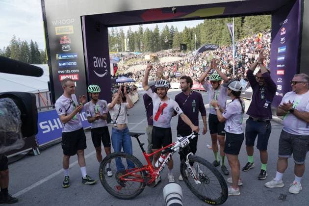 Nino Schurter Ends His Career And Says Goodbye To The XCO World Cup Nino Schurter ends his career and says goodbye to the XCO World Cup during the Man Lenzerheide UCI Mountain Bike World Series - XCO race in Lenzerheide, on September 21, 2025. Lenzerheide Switzerland  Copyright: xFabioxAvernax originalFilename:averna-manlenze250921_npZ34.jpg