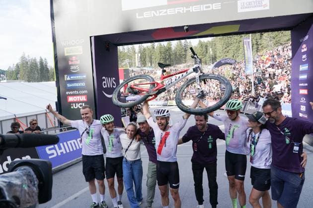 Nino Schurter Ends His Career And Says Goodbye To The XCO World Cup Nino Schurter ends his career and says goodbye to the XCO World Cup during the Man Lenzerheide UCI Mountain Bike World Series - XCO race in Lenzerheide, on September 21, 2025. Lenzerheide Switzerland  Copyright: xFabioxAvernax originalFilename:averna-manlenze250921_np3Ws.jpg