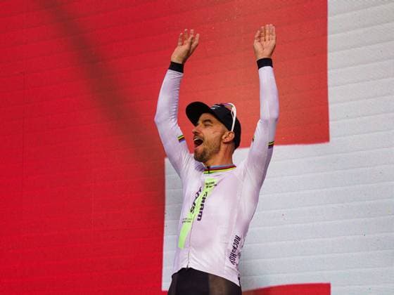 Nino Schurter Ends His Career And Says Goodbye To The XCO World Cup Nino Schurter ends his career and says goodbye to the XCO World Cup during the Man Lenzerheide UCI Mountain Bike World Series - XCO race in Lenzerheide, on September 21, 2025. Lenzerheide Switzerland  Copyright: xFabioxAvernax originalFilename:averna-manlenze250921_npsJl.jpg