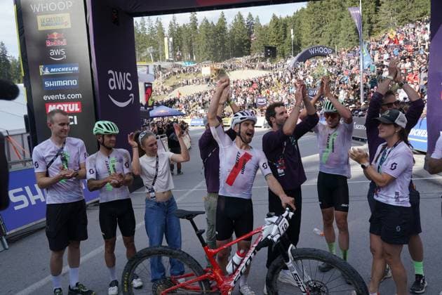 Nino Schurter Ends His Career And Says Goodbye To The XCO World Cup Nino Schurter ends his career and says goodbye to the XCO World Cup during the Man Lenzerheide UCI Mountain Bike World Series - XCO race in Lenzerheide, on September 21, 2025. Lenzerheide Switzerland  Copyright: xFabioxAvernax originalFilename:averna-manlenze250921_npTBC.jpg