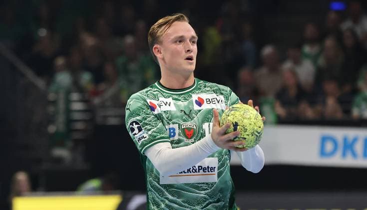 Tobias Schjoelberg Groendahl on the ball Action upper body Sport Handball HBL Bundesliga Men 5 Matchday Season 2025 2026 21 09 2025 Füchse Berlin vs MT Melsungen