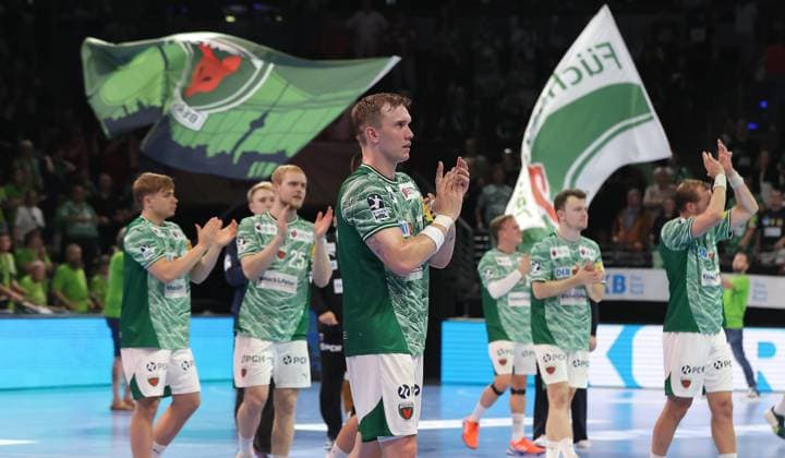 in front Lasse Andersson, Füchse team cheers after the end of the game Joy Emotion Cheering Sport Handball HBL Bundesliga Men 5 Matchday Season 2025 2026 21 09 2025 Füchse Berlin vs MT Melsungen