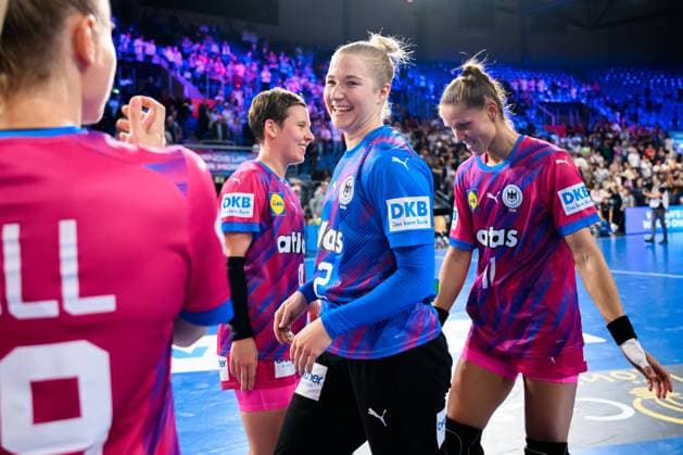 Krefeld Handball Women Laenderspiel Germany Netherlands Goalkeeper Katharina Filter Germany Krefeld Yayla Arena North Rhine-Westphalia Germany