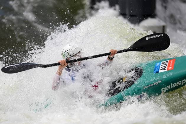 Sport Themen der Woche KW 39 AUSTRALIAN CANOE SLALOM TEAM, Kate Eckhardt in action during an Australian Canoe Slalom team training session at the Penrith Whitewater Stadium in Cranebrook, Sydney, Monday, September 22, 2025. ( NO ARCHIVING SYDNEY NEW SOUTH WALES AUSTRALIA  Copyright: xSTEVENxMARKHAMx 20250922161176463488