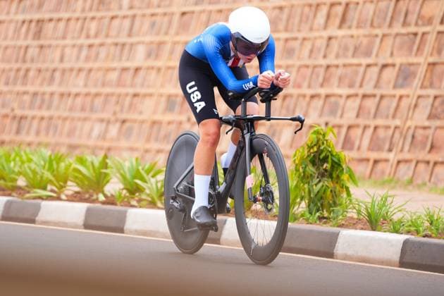 2025 UCI Road World Championships Picture by Zac Williams SWpix.com - 22 09 2025 - Cycling - 2025 UCI Road World Championships - BK Arena to Kigali Convention Centre, Kigali, Rwanda - Women Under-23 Individual Time Trial (ITT) - Mia Aseltine (USA) Copyright: x xSWpix.comx(t axPhotographyxHubxLtd)xZacxWilliams SWpix.comx SWP-3030-5476