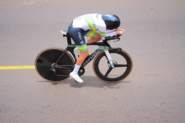 2025 UCI Road World Championships Picture by Zac Williams SWpix.com - 22 09 2025 - Cycling - 2025 UCI Road World Championships - BK Arena to Kigali Convention Centre, Kigali, Rwanda - Women Under-23 Individual Time Trial (ITT) - Alli Anderson (Australia) Copyright: x xSWpix.comx(t axPhotographyxHubxLtd)xZacxWilliams SWpix.comx SWP-3030-5492
