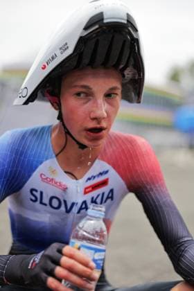 2025 UCI Road World Championships Picture by Alex Whitehead SWpix.com - 22 09 2025 - Cycling - 2025 UCI Road World Championships - BK Arena to Kigali Convention Centre, Kigali, Rwanda - Women Under-23 Individual Time Trial (ITT) - Viktoria ChladoÅˆova (Slovakia) Copyright: x xSWpix.comx(t axPhotographyxHubxLtd)xAlexxWhitehead SWpix.comx SWP-3030-5530
