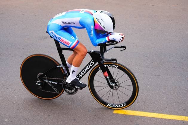 2025 UCI Road World Championships Picture by Zac Williams SWpix.com - 22 09 2025 - Cycling - 2025 UCI Road World Championships - BK Arena to Kigali Convention Centre, Kigali, Rwanda - Women Under-23 Individual Time Trial (ITT) - Julia Kopecky (Czech Republic) Copyright: x xSWpix.comx(t axPhotographyxHubxLtd)xZacxWilliams SWpix.comx SWP-3030-5572