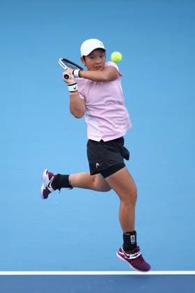 BEIJING, CHINA - SEPTEMBER 22: Jiang Xinyu of China competes in the Women s Singles Qualifying first round match against Moyuka Uchijima of Japan on day 1 of the 2025 China Open at National Tennis Center on September 22, 2025 in Beijing, China.  Copyright: xVCGx 111592532560
