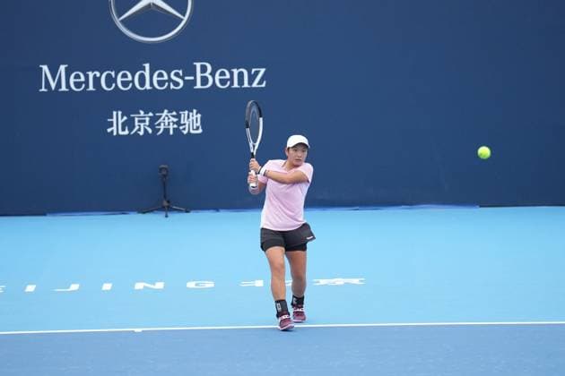 BEIJING, CHINA - SEPTEMBER 22: Jiang Xinyu of China competes in the Women s Singles Qualifying first round match against Moyuka Uchijima of Japan on day 1 of the 2025 China Open at National Tennis Center on September 22, 2025 in Beijing, China.  Copyright: xVCGx 111592534291