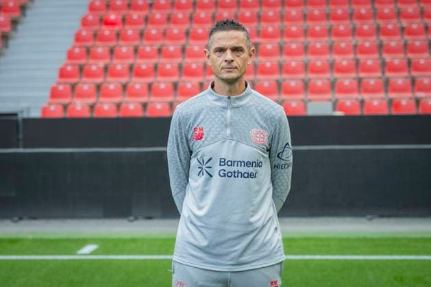 Co-coach Rogier Meijer Bayer Leverkusen 1 BL Portrait date 2025 2026