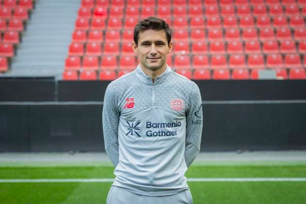 Co coach Sergi Runge Bayer Leverkusen 1 BL Portrait date 2025 2026