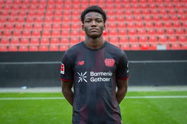 Axel Tape Bayer Leverkusen Bayer Leverkusen 1 BL Porträttermin 2025 2026