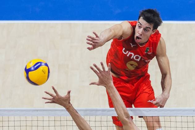 (250922) -- PASAY CITY, Sept. 22, 2025 -- Nuno Marques of Portugal competes during the round of 16 match between Bulgaria and Portugal at the FIVB Men s World Championship, WM, Weltmeisterschaft 2025 in Pasay City, the Philippines, on Sept. 22, 2025. ) (SP)PHILIPPINES-PASAY CITY-VOLLEYBALL-FIVB MEN S WORLD CHAMPIONSHIP 2025-BUL VS POR ROUELLExUMALI 