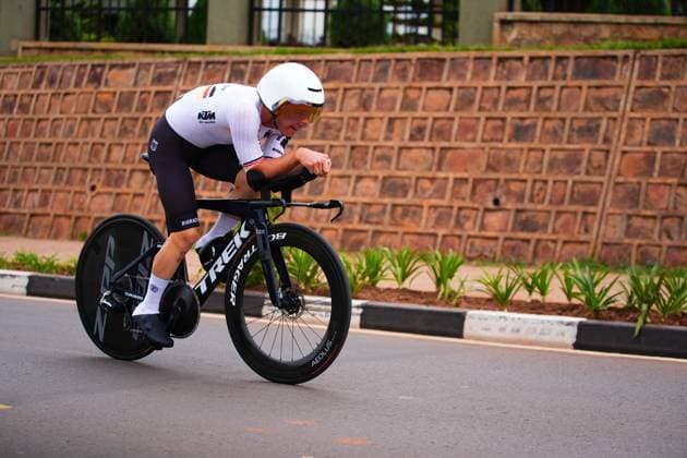2025 UCI Road World Championships Picture by Zac Williams SWpix.com - 22 09 2025 - Cycling - 2025 UCI Road World Championships - BK Arena to Kigali Convention Centre, Kigali, Rwanda - Men Under-23 Individual Time Trial (ITT) - Louis Leidert (Germany) Copyright: x xSWpix.comx(t axPhotographyxHubxLtd)xZacxWilliams SWpix.comx SWP-3030-5735