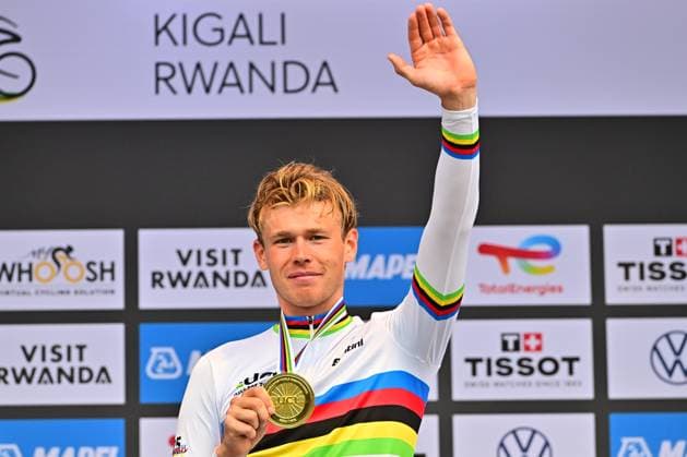 Söderqvist Jakob Individual Time Trial Men U23 ITT Road World Championships 2025 Rwanda Söderqvist Jakob Sweden World Champion ahead of Pringle Nate New Zealand and Decomble Maxime France Individual Time Trial Men U23 Road World Cycling Championships 2025 Road World Championships 2025 UCI Cycling World Championships 31.2 km Kigali, Rwanda, World Championships WE ITT WC 22 09 2025