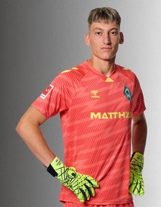official portrait date SV Werder Bremen 2025 2026 Stefan Smarkalev Werder Bremen 37 1 BL portrait date 2025 2026, xWerderxBremenx xHeidmannxxviaxnordphotoxGmbH nph00001