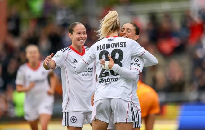 DEU, Frankfurt, Eintracht Frankfurt vs RB Leipzig, Google Pixel Frauen Bundesliga DFB, Saison 2526, Stadion am Bretanobad, 3 Spieltag, im Bild Erà leta Memeti Eintracht Frankfurt 27 erzielt das Tor zum 1 0, Jubel und Freude DFB DFL REGULATIONS PROHIBIT ANY USE OF PHOTOGRAPHS AS IMAGE SEQUENCES AND OR QUASI VIDEO, 22 09 2025, Copyright: HMBxMedia HendrikxHamelau