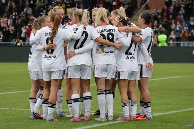 22 09 2025, xgrfx, Soccer Google Pixel Women Bundesliga, Eintracht Frankfurt RB Leipzig v l Tor, Ereleta Memeti Eintracht Frankfurt DFL DFB REGULATIONS PROHIBIT ANY USE OF PHOTOGRAPHS as IMAGE SEQUENCES and or QUASI VIDEO Frankfurt am Main