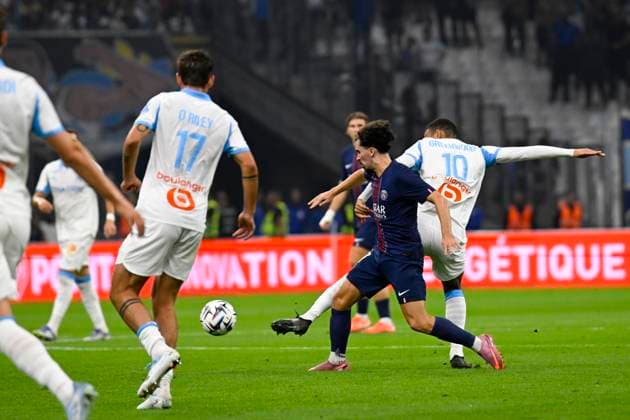 FOOTBALL : Olympique de Marseille VS Paris Saint Germain - Ligue 1 McDonald s - 22 09 2025 Ligue 1 Mcdonald s match between Olympique de Marseille and Paris Saint Germain on September 22, 2025 at the Orange Velodrome Stadium in Marseille. MarseilleFrance  Copyright: xWilliamxCannarellax