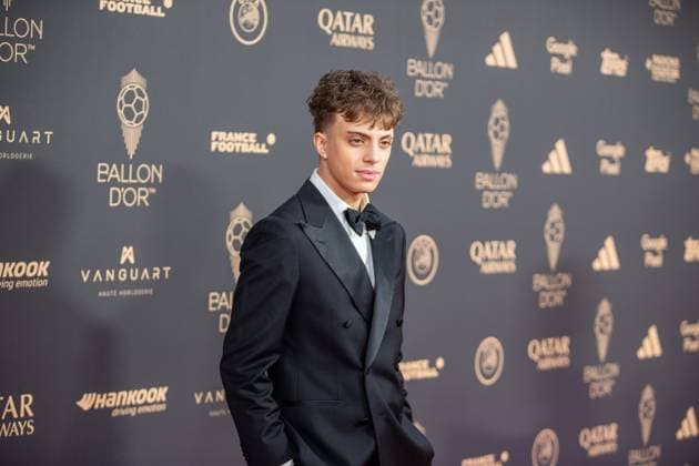 September 22, 2025, Paris, Å½Le-De-France, France: September 22, 2025, Paris, France: French streamer Anyme on the red carpet in the Tho oÂ¢tre du ChoÂ¢telet. Paris France - ZUMAp284 20250922_zip_p284_014 Copyright: xMickaelxPintax