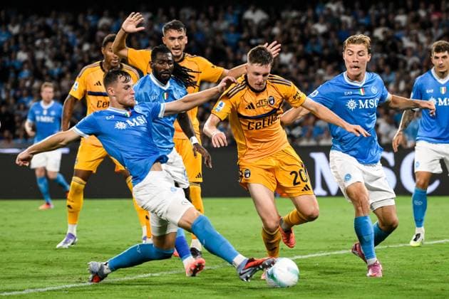 Sam Beukema of SSC Napoli, Michel Aebischer of Pisa Sporting Club 1909, Rasmus Hojlund of SSC Napoli during the Serie A 2025 2026 football match between SSC Napoli and Pisa SC 1909 at Diego Armando Maradona stadium in Naples (Italy), September 22, 2025. andreaxstaccioli