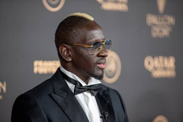 September 22, 2025, Paris, Å½Le-De-France, France: September 22, 2025, Paris, France: Mahamadou Sakho on the red carpet in the Tho oÂ¢tre du ChoÂ¢telet. Paris France - ZUMAp284 20250922_zip_p284_062 Copyright: xMickaelxPintax