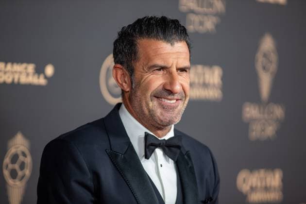 September 22, 2025, Paris, Å½Le-De-France, France: September 22, 2025, Paris, France: 2000 Ballon d Or winner Luis Figo on the red carpet in the Tho oÂ¢tre du ChoÂ¢telet. Paris France - ZUMAp284 20250922_zip_p284_069 Copyright: xMickaelxPintax