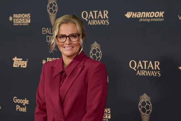 69th Ballon D Or Photocall At Theatre Du Chatelet In Paris PARIS, FRANCE - SEPTEMBER 22: Sarina Wiegman coach of England ttends the 69th Ballon D Or Photocall at Theatre Du Chatelet on September 22, 2025 in Paris, France. Paris France  Copyright: xJosexBretonx originalFilename:bretonhernandez-69thball250922_npXS6.jpg