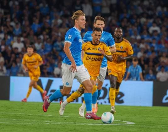 September 22, 2025, Napoli, Campania, ITALIA: During the 2025 26 Italian Serie A football match between SSC Napoli and Pisa on September 22, 2025, at the Diego Armando Maradona Stadium in Naples...Pictured: Rasmus Hoyland of SSC Napoli Napoli ITALIA - ZUMAs236 20250922_aap_s236_030 Copyright: xFabioxSassox