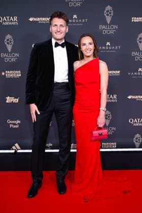 FOOTBALL : Ballon d Or 2025 - Paris - 22 09 2025 Caroline Weir ( R ) and guest attend the Ballon d Or Ceremony at Theatre du Chatelet on September 22, 2025 in Paris, France ( Photo by Federico Pestellini PSNewz ) ParisFrance  Copyright: xFedericoxPestellinix