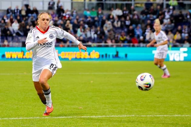 22 09 2025, xgrfx, Soccer Google Pixel Women Bundesliga, Eintracht Frankfurt RB Leipzig v l Lisanne Gräwe Eintracht Frankfurt DFL DFB REGULATIONS PROHIBIT ANY USE OF PHOTOGRAPHS as IMAGE SEQUENCES and or QUASI VIDEO Frankfurt am Main