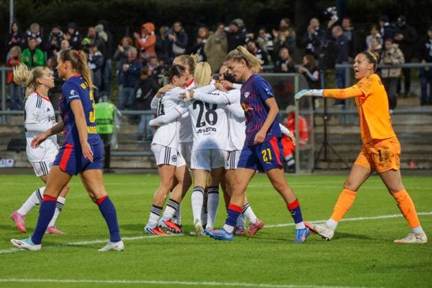 22 09 2025, xgrfx, Soccer Google Pixel Women Bundesliga, Eintracht Frankfurt RB Leipzig v l Goal, Rebecka Blomqvist Eintracht Frankfurt DFL DFB REGULATIONS PROHIBIT ANY USE OF PHOTOGRAPHS as IMAGE SEQUENCES and or QUASI VIDEO Frankfurt am Main
