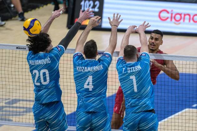 September 22, 2025, Pasay City, Manila, Philippines: USA vs Slovenia during the FIVB Mens Volleyball World Championship, WM, Weltmeisterschaft 2025 in Manila, Philippines. Gabriel GARCIA Pasay City Philippines - ZUMAr144 20250922_zap_r144_007 Copyright: xJaynexRussellx