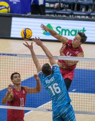 September 22, 2025, Pasay City, Manila, Philippines: USA vs Slovenia during the FIVB Mens Volleyball World Championship, WM, Weltmeisterschaft 2025 in Manila, Philippines. USAs Jeffrey JENDRYK II Pasay City Philippines - ZUMAr144 20250922_zap_r144_010 Copyright: xJaynexRussellx