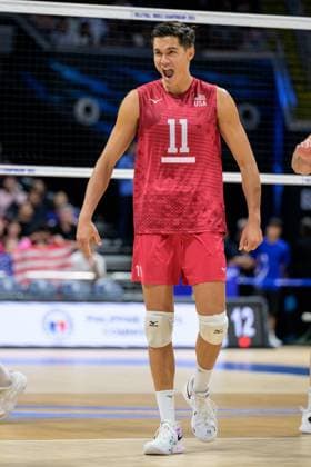 September 22, 2025, Pasay City, Manila, Philippines: USA vs Slovenia during the FIVB Mens Volleyball World Championship, WM, Weltmeisterschaft 2025 in Manila, Philippines. USA and Slovenia at 1 set all. USA lead in the 3rd set. USA celebrates. USAs Micah CHRISTENSON screams to celebrate Pasay City Philippines - ZUMAr144 20250922_zap_r144_020 Copyright: xJaynexRussellx