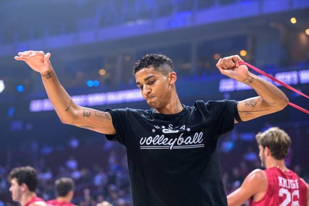 September 22, 2025, Pasay City, Manila, Philippines: USA vs Slovenia during the FIVB Mens Volleyball World Championship, WM, Weltmeisterschaft 2025 in Manila, Philippines. USA warm up. Merrick McHENRY Pasay City Philippines - ZUMAr144 20250922_zap_r144_055 Copyright: xJaynexRussellx