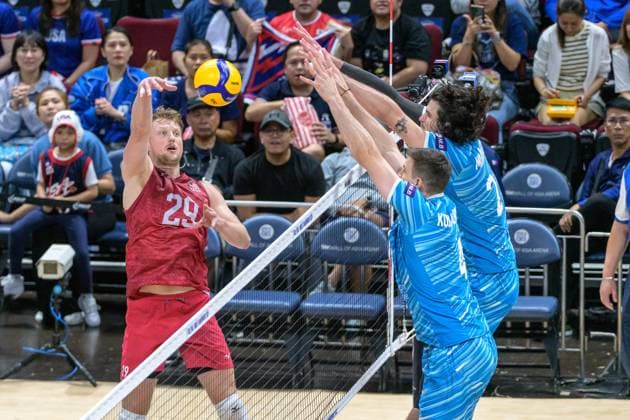 September 22, 2025, Pasay City, Manila, Philippines: USA vs Slovenia during the FIVB Mens Volleyball World Championship, WM, Weltmeisterschaft 2025 in Manila, Philippines. USAÃ¢â‚¬â ¢s Jordan EWERT Pasay City Philippines - ZUMAr144 20250922_zap_r144_059 Copyright: xJaynexRussellx