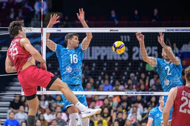September 22, 2025, Pasay City, Manila, Philippines: USA vs Slovenia during the FIVB Mens Volleyball World Championship, WM, Weltmeisterschaft 2025 in Manila, Philippines. Slovenia s Ropret Gregor Pasay City Philippines - ZUMAr144 20250922_zap_r144_065 Copyright: xJaynexRussellx