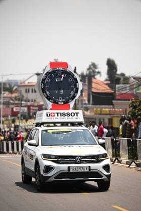 2025 UCI Road World Championships Picture by Chris Auld SWpix.com - 23 09 2025 - Cycling - 2025 UCI Road World Championships - BK Arena to Kigali Convention Centre, Kigali, Rwanda - Women Junior Individual Time Trial (ITT) Podium - Tissot car Copyright: x xSWpix.comx(t axPhotographyxHubxLtd)xChrisxAuld SWpix.comx SWP-3030-5847