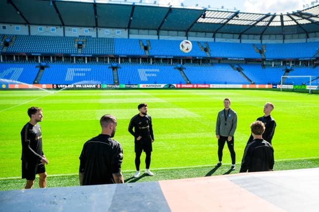 250923 Players ahead of a training session with Malmö FF on September 23, 2025 in Malmö Photo Ludvig Thunman BILDBYRAN code LT LT0728 fotboll football soccer fotball uefa europa league europa league träning practice training malmö ff bbeng  Copyright: LUDVIGxTHUNMAN BB250923LT007