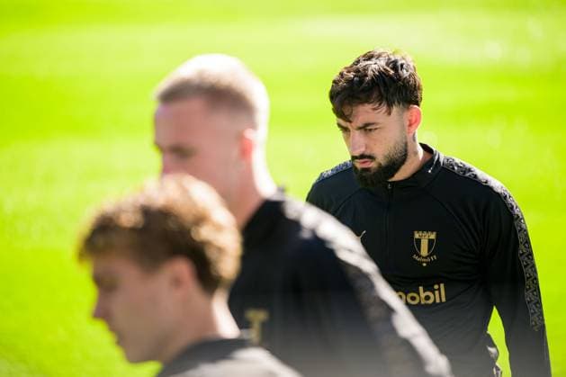 250923 Sead Haksabanovic during a training session with Malmö FF on September 23, 2025 in Malmö Photo Ludvig Thunman BILDBYRAN kod LT LT0728 fotboll football soccer fotball uefa europa league europa league träning practice training malmö ff bbeng  Copyright: LUDVIGxTHUNMAN BB250923LT009