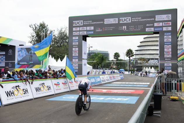 2025 UCI Road World Championships Picture by Alex Whitehead SWpix.com - 23 09 2025 - Cycling - 2025 UCI Road World Championships - BK Arena to Kigali Convention Centre, Kigali, Rwanda - Women Junior Individual Time Trial (ITT) Podium - Alexandra Safiri (Cyprus) Copyright: x xSWpix.comx(t axPhotographyxHubxLtd)xAlexxWhitehead SWpix.comx SWP-3030-5876