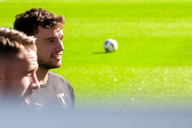250923 Pontus Jansson and Colin Rösler during a training session with Malmö FF on September 23, 2025 in Malmö Photo Ludvig Thunman BILDBYRAN kod LT LT0728 fotboll football soccer fotball uefa europa league europa league träning practice training malmö ff bbeng  Copyright: LUDVIGxTHUNMAN BB250923LT019