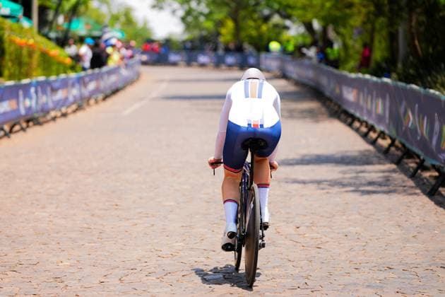 2025 UCI Road World Championships Picture by Zac Williams SWpix.com - 23 09 2025 - Cycling - 2025 UCI Road World Championships - BK Arena to Kigali Convention Centre, Kigali, Rwanda - Women Junior Individual Time Trial (ITT) Podium - Erin Boothman (Great Britain) Copyright: x xSWpix.comx(t axPhotographyxHubxLtd)xZacxWilliams SWpix.comx SWP-3030-6007