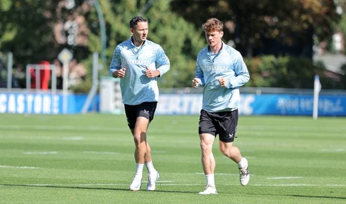 Paul Seguin, Sebastian Grönning running Sports Football Soccer Season 2025 2026 2 Bundesliga Men DFL 23 09 2025 Training Hertha BSC Berlin DFL regulations prohibit any use of photographs as image sequences and or quasi video
