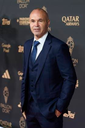 69th Ballon D Or Photocall At Theatre Du Chatelet In Paris PARIS, FRANCE - SEPTEMBER 22: Andres Iniesta attends the 69th Ballon D Or Photocall at Theatre Du Chatelet on September 22, 2025 in Paris, France. Paris France  Copyright: xJosexBretonx originalFilename:bretonhernandez-69thball250922_npMHu.jpg