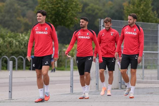 Igor Matanovic SC Freiburg, 31 , Vincenzo Grifo SC Freiburg, 32 , Lucas Höler Lucas Hoeler SC Freiburg, 09 , Christian Günter Christian Guenter SC Freiburg, 30 , last media training session of SC Freiburg before the first Europa League match in the league phase, Germany, Football, UEFA Europa League, 1 matchday, 2025 2026, SC Freiburg vs FC Basel, 23 09 2025, last media training session of SC Freiburg before the first Europa League match in the league phase, Europa Park Stadion, Freiburg, Germany Freiburg Europa Park Stadion Baden Württemberg Germany Copyright: xArnexAmbergx