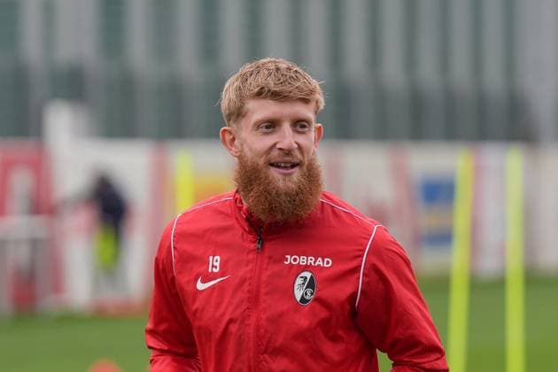 Jan Niklas Beste SC Freiburg, 19 , last media training session of SC Freiburg before the first Europa League match in the league phase, Germany, Football, UEFA Europa League, 1 matchday, 2025 2026, SC Freiburg vs FC Basel, 23 09 2025, last media training session of SC Freiburg before the first Europa League match in the league phase, Europa Park Stadion, Freiburg, Germany Freiburg Europa Park Stadion Baden Württemberg Germany Copyright: xArnexAmbergx